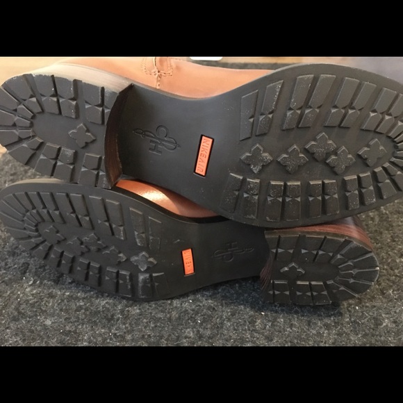 Brand new in box Cole Haan Dover Riding Boot, sz 9 - Picture 5 of 7